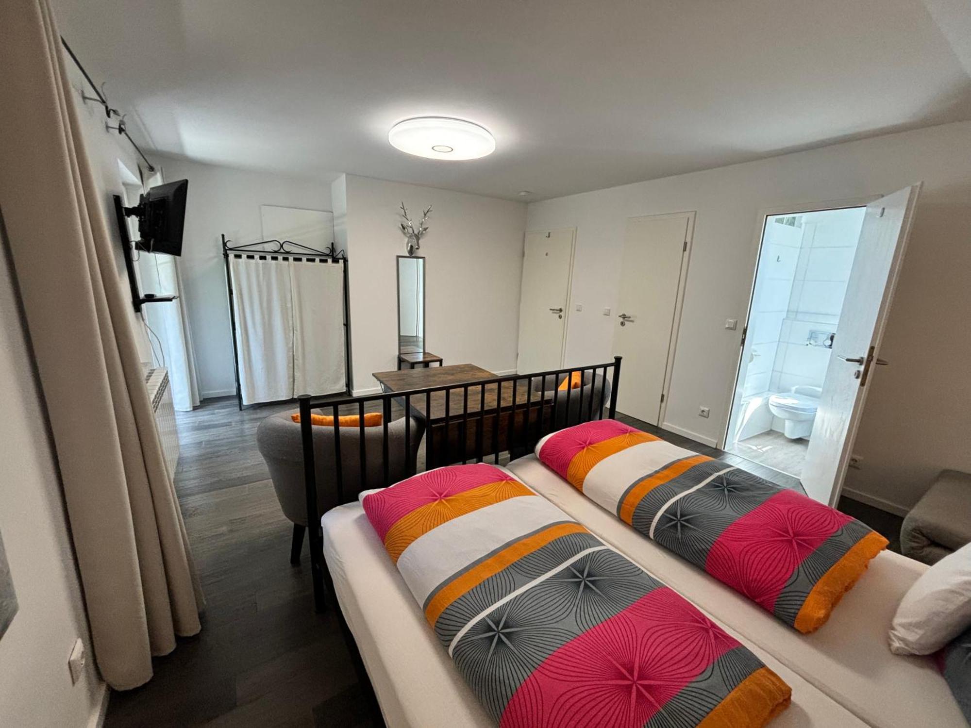 Haus Sonnenblick- Apartments Starnberg Quarto foto